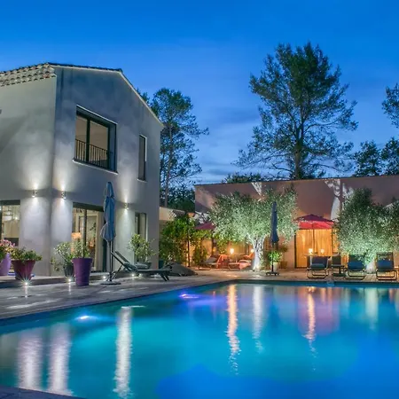 Sous Les Oliviers - Climatises De Standing Tout-equipes Bed & Breakfast 5*